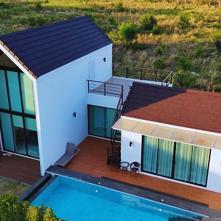 แอนเดส พูลวิลลา เขาใหญ่ Andes Pool Villa Khaoyai Wangkata Exteriör bild